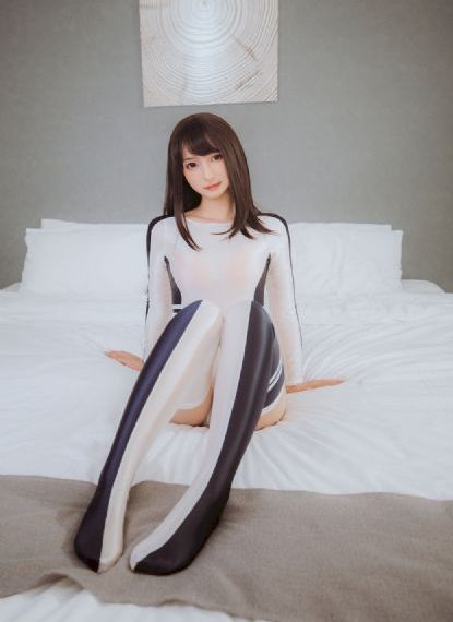 欧美女性大图_国语版高清