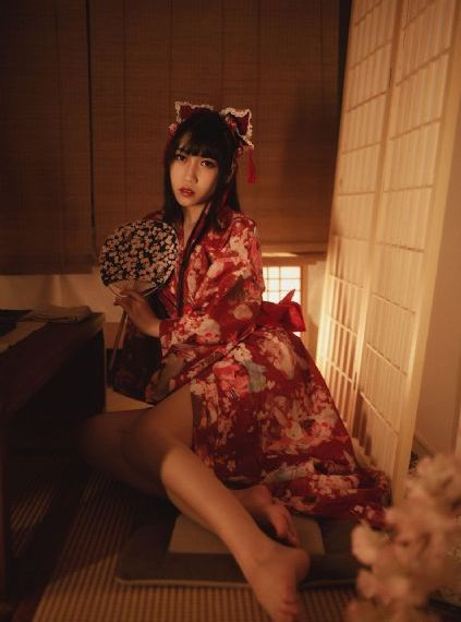 最新好看头像欧美_BD国语超清在线观看
