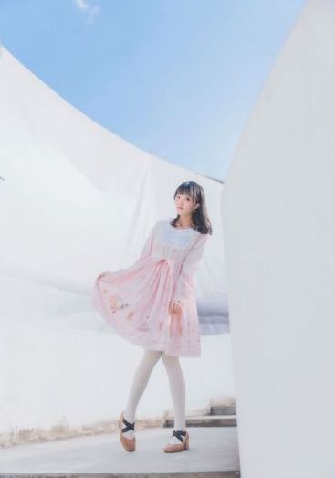 欧美风皮肤女大全_蓝光免费观看最新