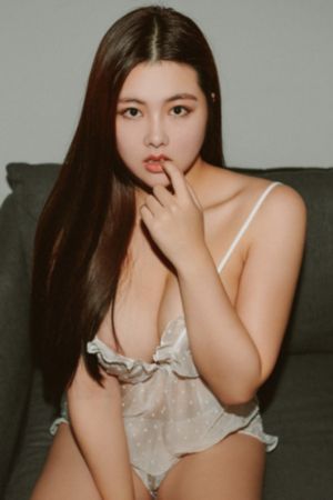 少妇粉嫩泬无套进入a片小说_720天堂在线